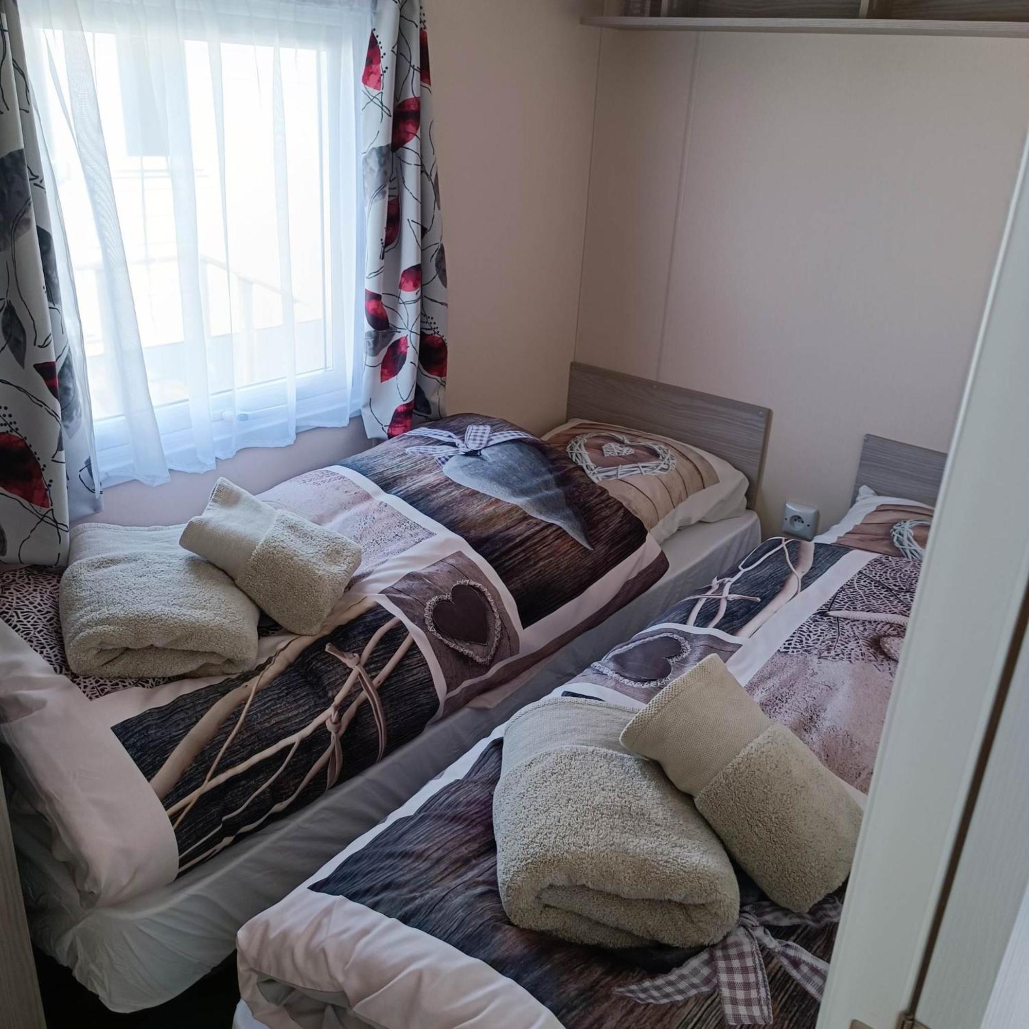 Caravan Aan Zee Arnani Middelkerke Exterior photo